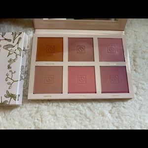 Jouer bouquet d’amour blush palette